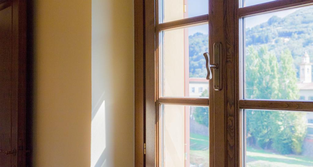 Palazzo Piazza Mazzini Hotel Pescia Eksteriør billede